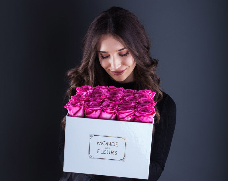 Die schönsten Blumen zur Weihnachtszeit -Rosenbox günstig bestellen