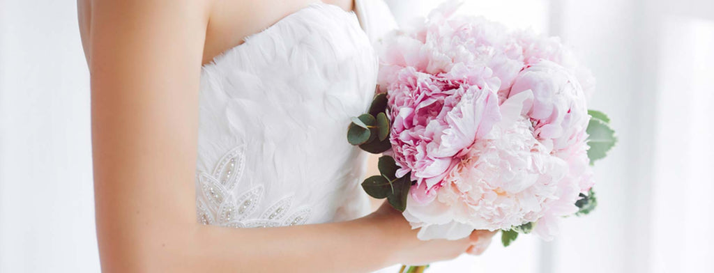 die-wahl-des-brautstraußes-weddingbouquet-seidenblumen-infinity-strauss-blumenstrauss-hochzeit-broschenstrauß-monde-des-fleurs